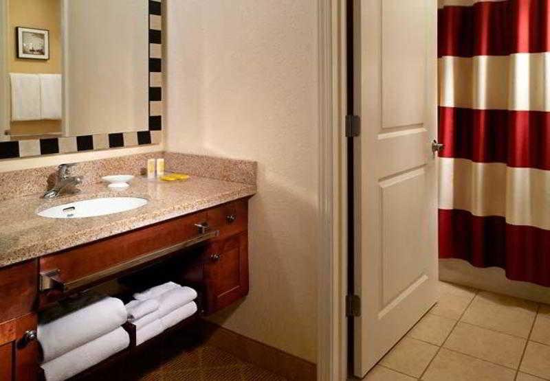 Residence Inn By Marriott Tallahassee Universities At The Capitol Room photo